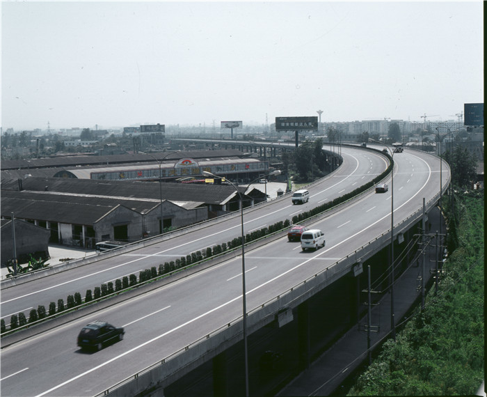 成都機(jī)場路高架橋